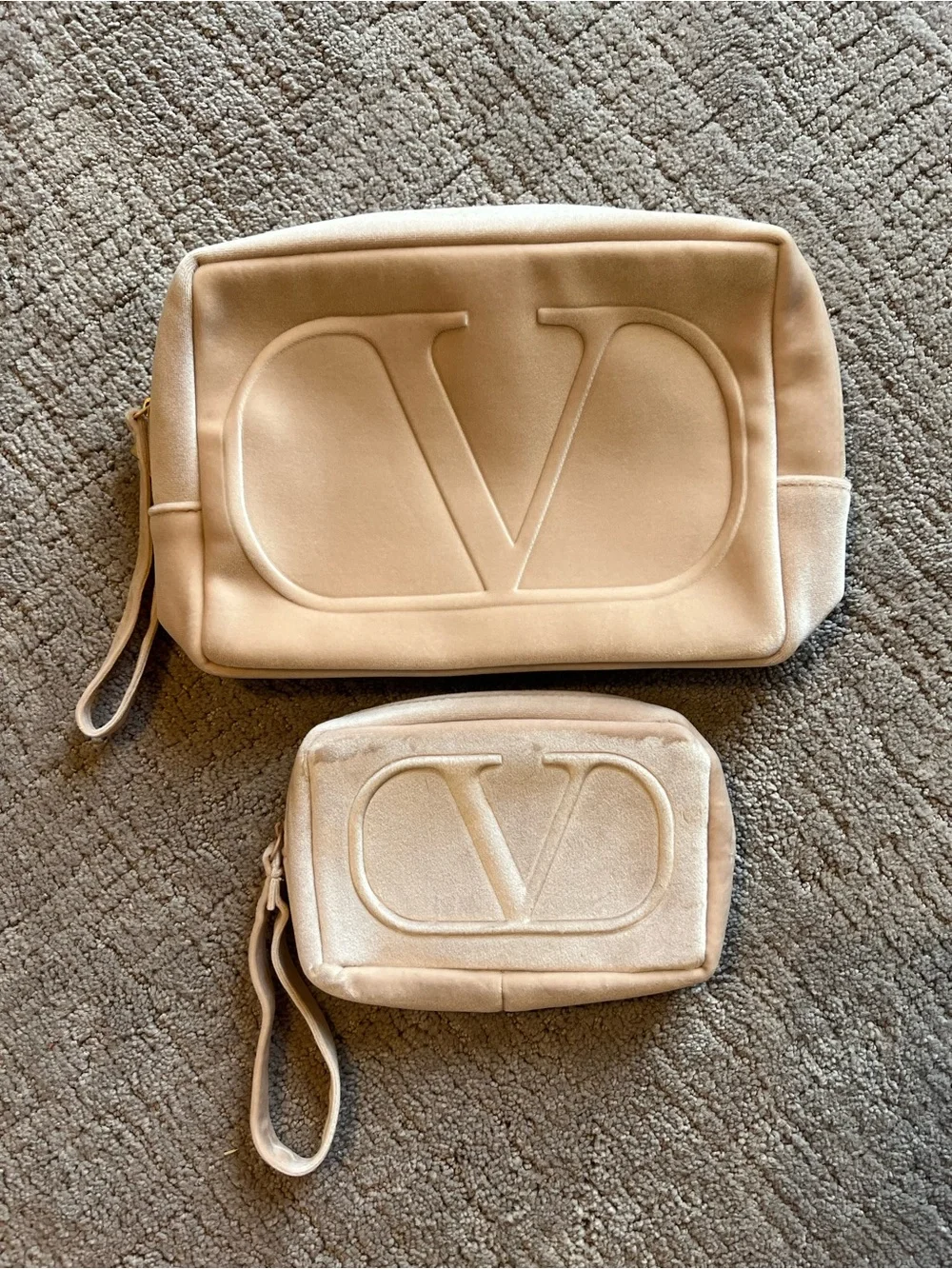 Valentino Soft Cosmetic Pouch Set (2)
